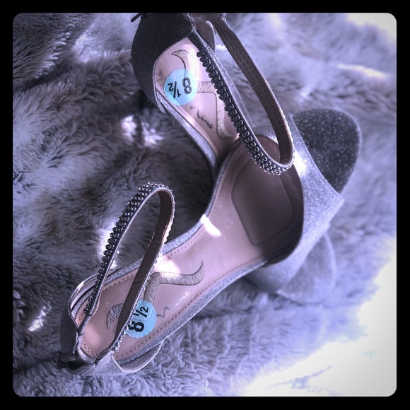 nina volanda evening dress sandals